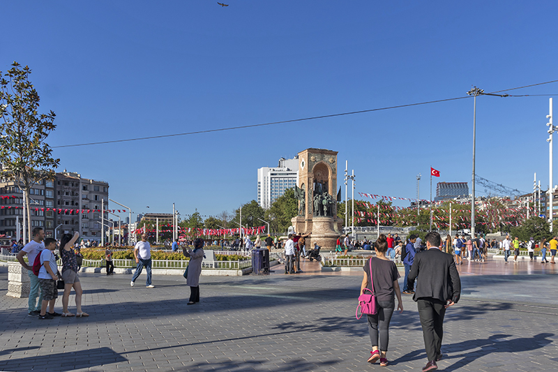 Площад Таксим, Истанбул, Турция