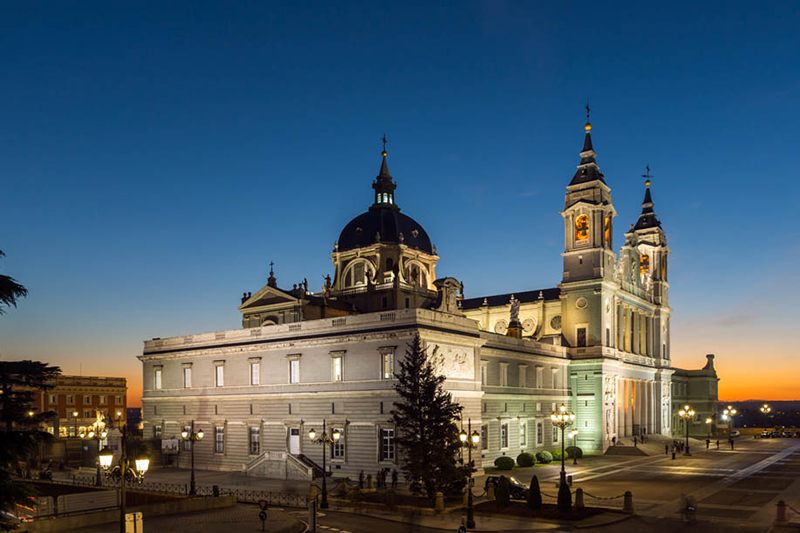 Катедралата Алмудена, Мадрид