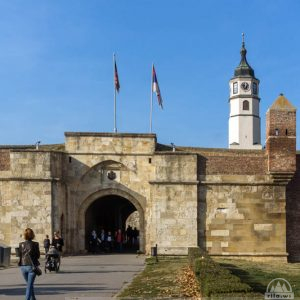 Кулата Сахат и Истанбулска Порта в Белград
