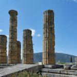 Храм на Аполон в Делфи