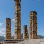 Храм на Аполон в Делфи
