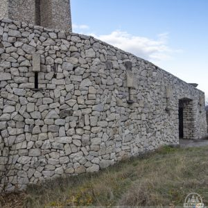 Паметник на трите поколения в Перущица, България - RILA.WS