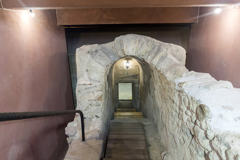 Римска гробница в Хисаря