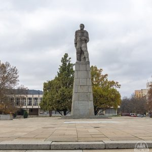 Паметник на Септемврийското въстание, Монтана