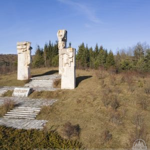 Мемориал Априлци и Антонивановци, Батак